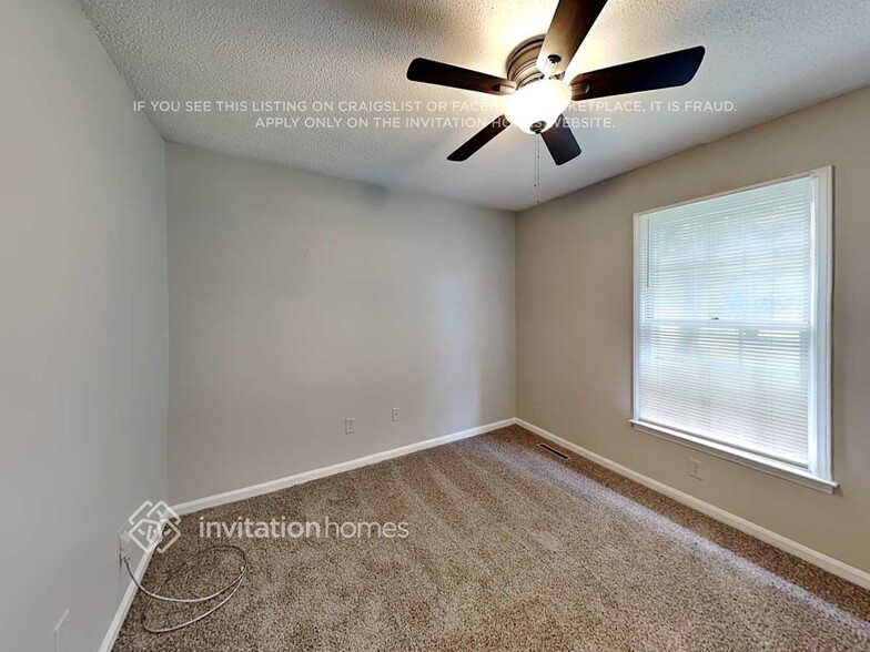 Building Photo - 229 Hughey Dr