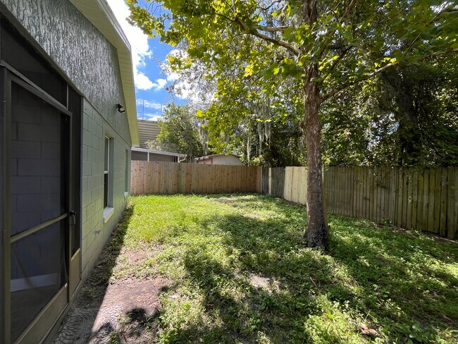 Building Photo - 11232 River Grove Dr