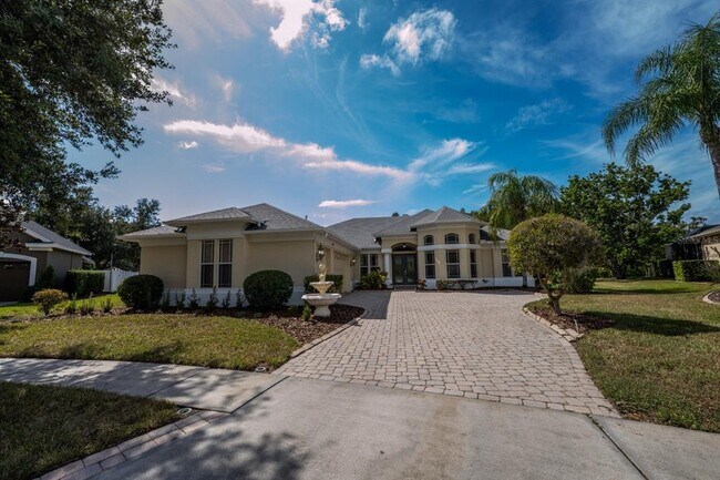 Building Photo - 3037 Lynwood Ct