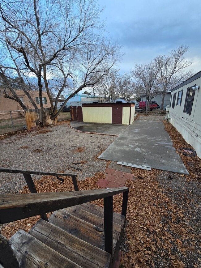 Building Photo - NE heights 3bed, 2 bath