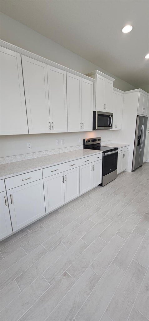 Building Photo - 5461 Empire Dr