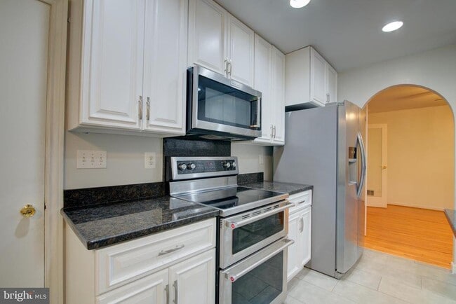 Building Photo - 11621 Sourwood Ln