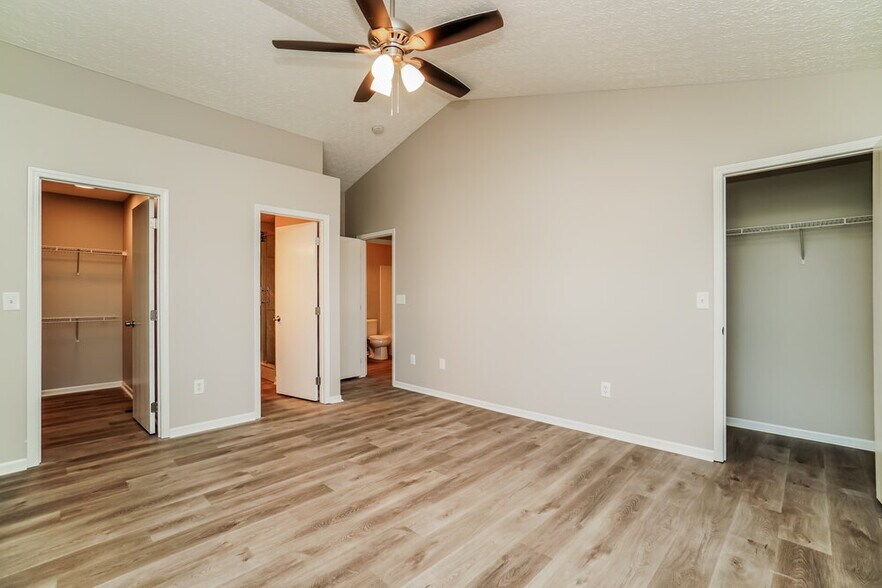 Building Photo - 9202 Rhode Island Way
