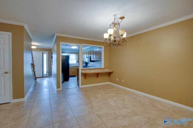 Building Photo - 413 Springview St SW