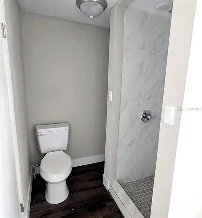 Building Photo - 2507 Coral Way