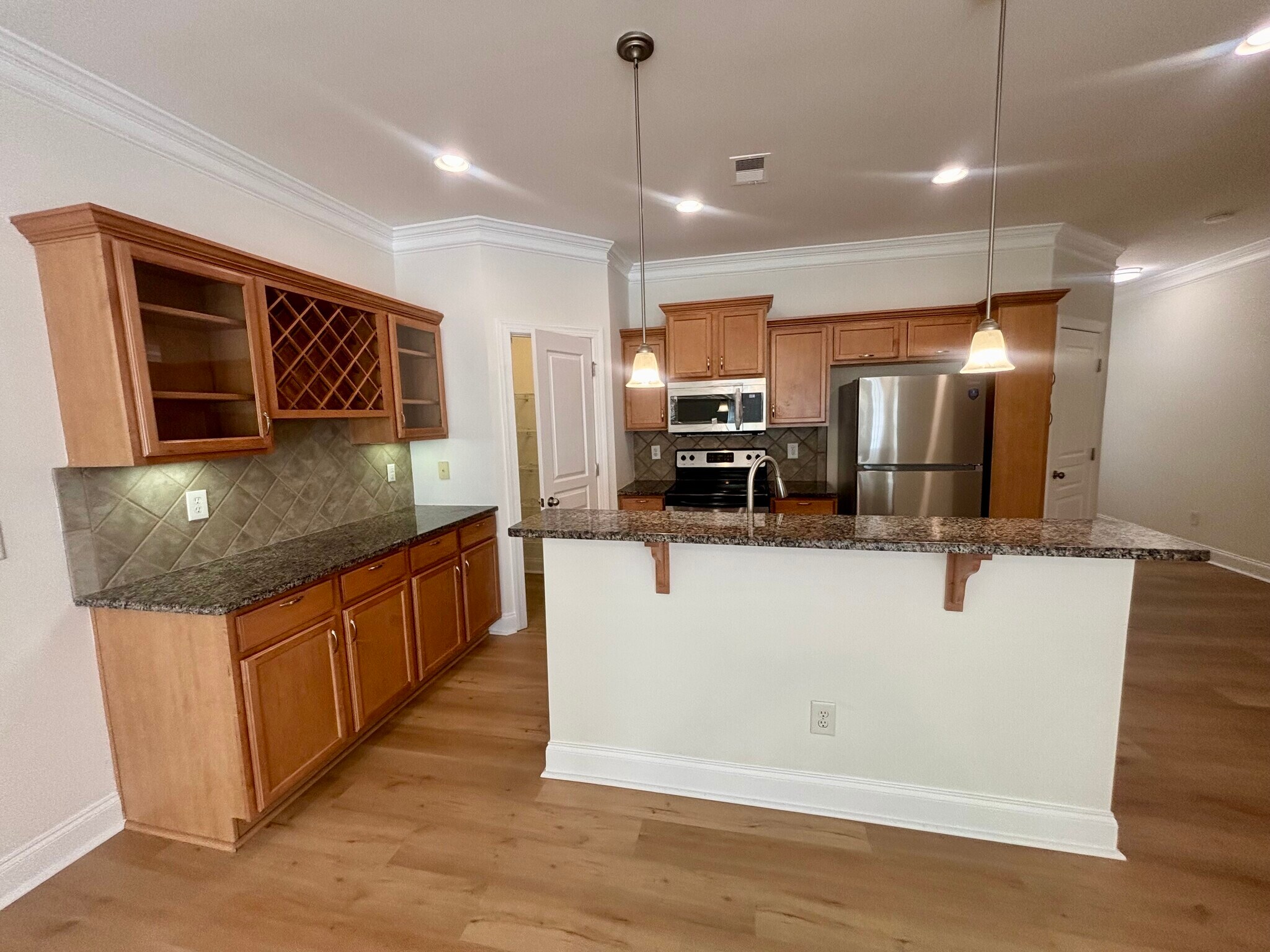 Building Photo - 119 Townview Dr