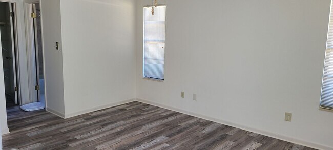 Building Photo - Remodeled 3/2 in Monterey
