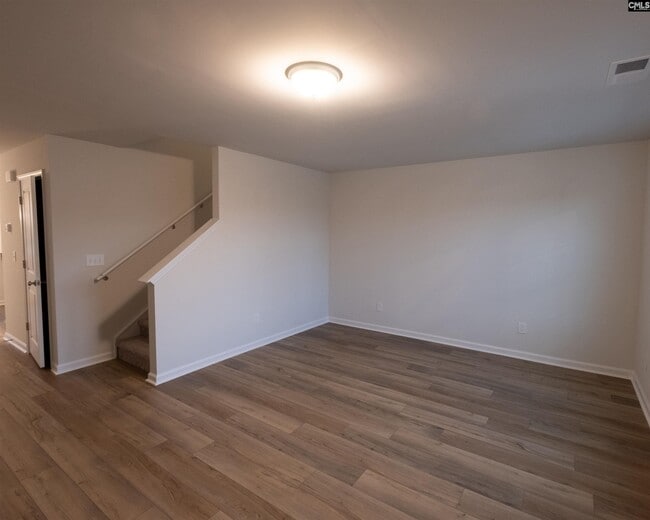 Building Photo - 484 Dinkins Dr