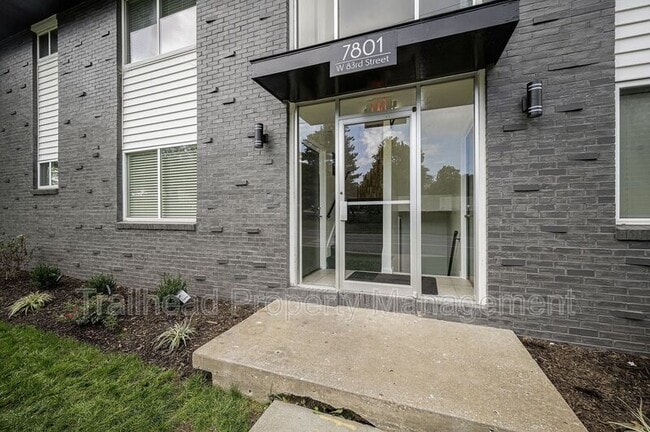Building Photo - 8300 Robinson St