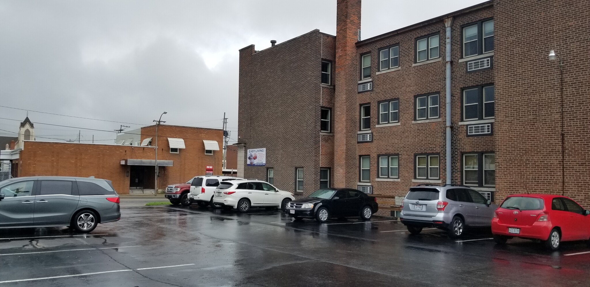 Paved parking - 319 W North St