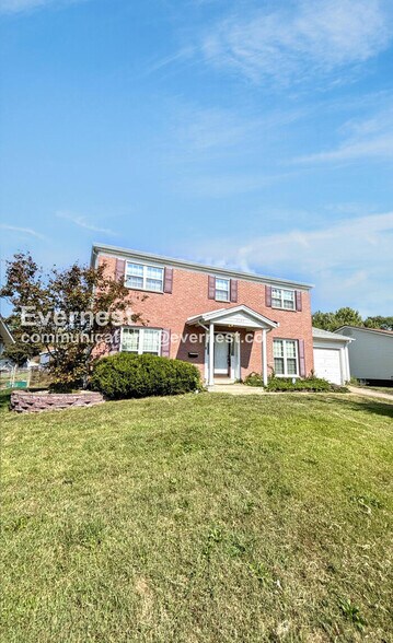 Primary Photo - 2185 Cottontail Dr