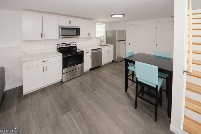 Building Photo - 6157 Orville Dr