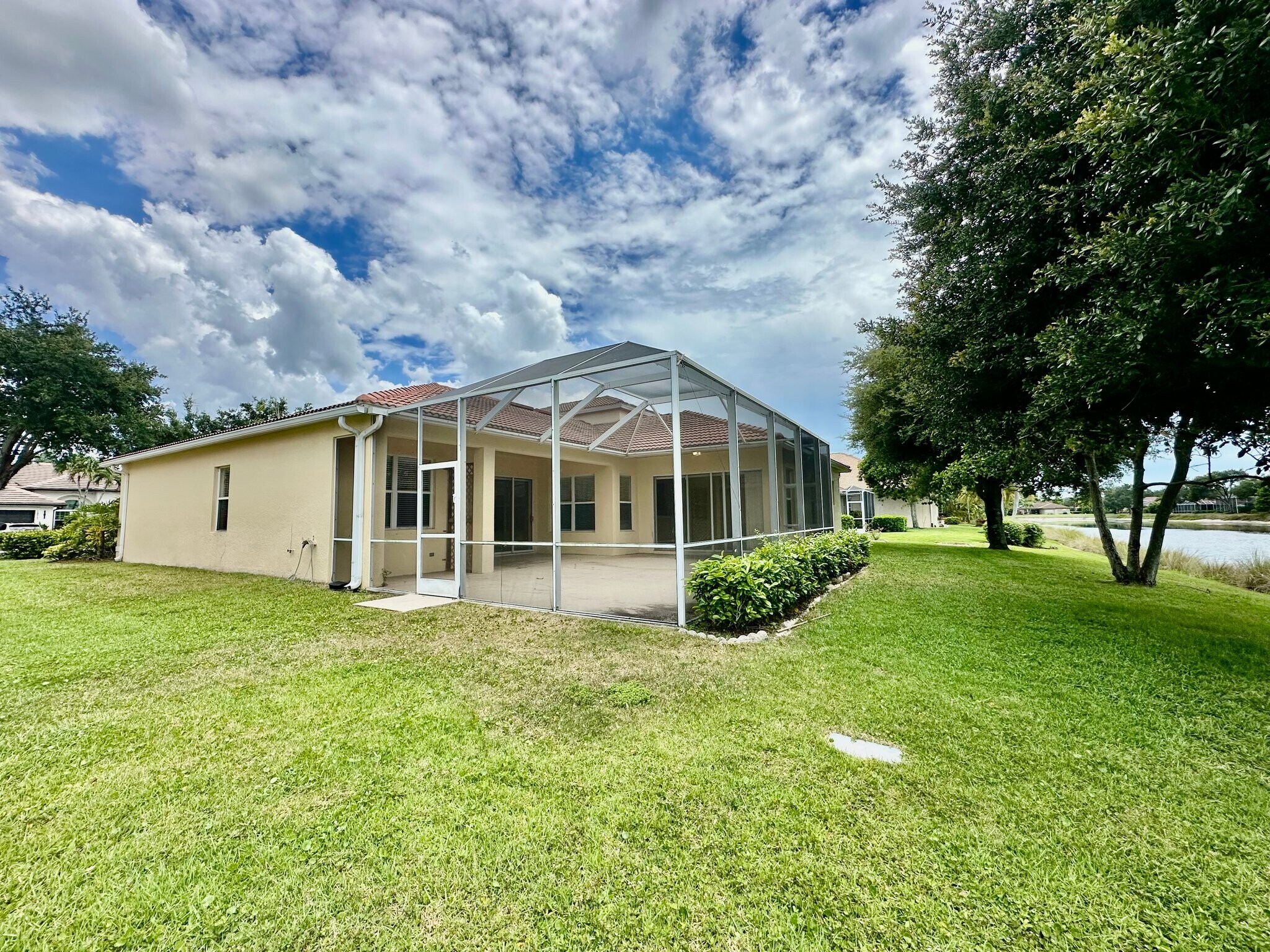 Building Photo - 14511 Jekyll Island Ct