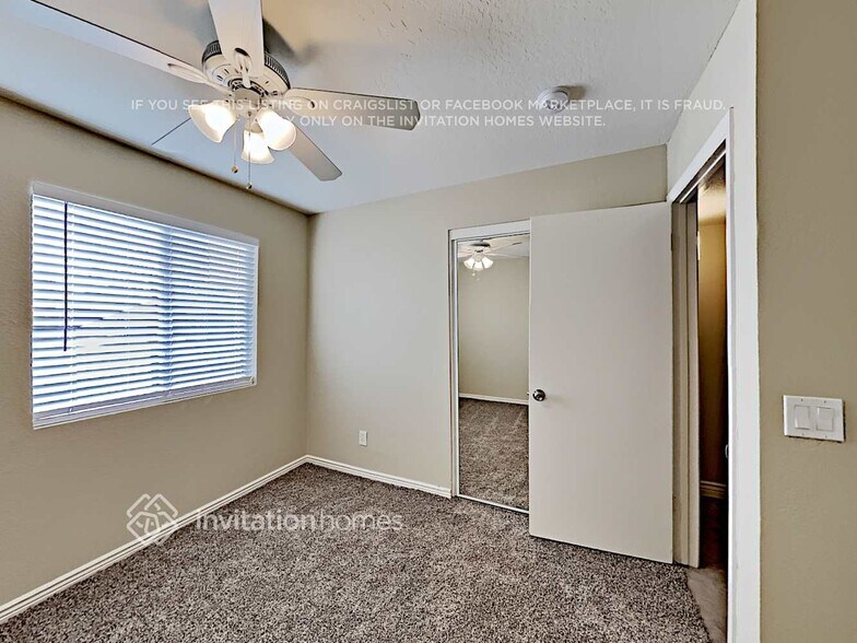 Building Photo - 3807 N 84th Ln