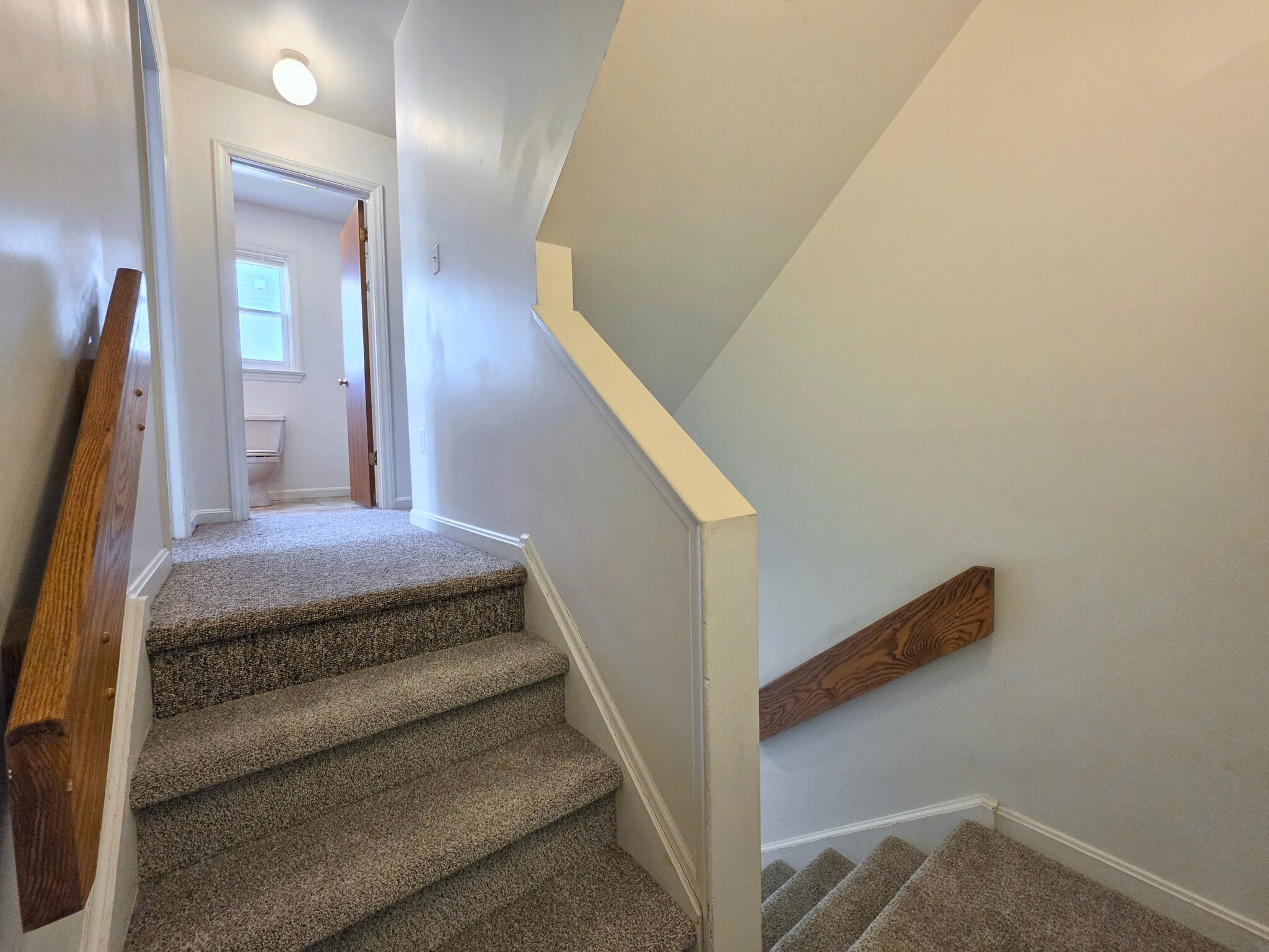 Building Photo - 391 E Jackson St