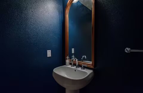 Entry Bath - 2891 Morning Creek Rd