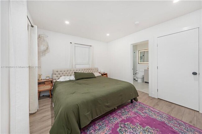 Building Photo - 1320 NE 210th Terrace