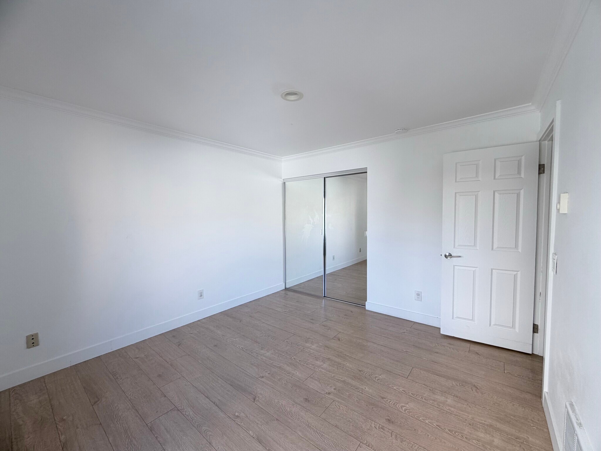 Building Photo - 3525 Lebon Dr