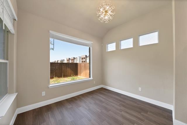 Building Photo - 2003 Oleander St