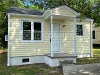 Building Photo - Renovated 1 Bedroom 1 Bath Home