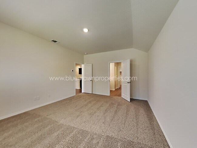 Building Photo - 3401 Sweetwater Way