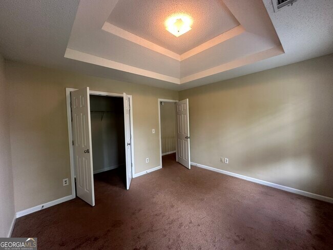 Building Photo - 5622 Platte Dr