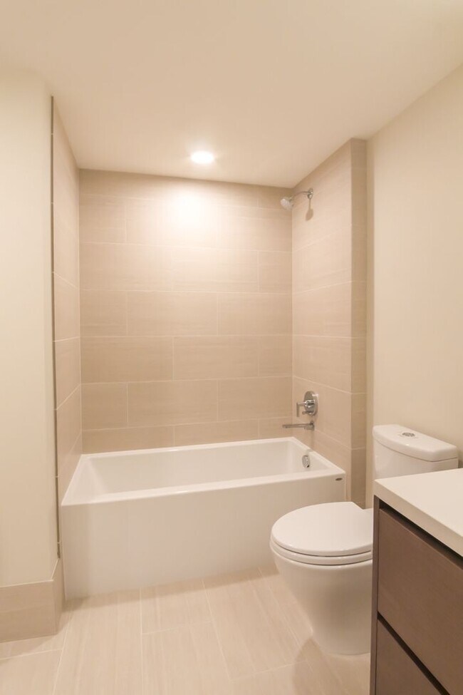 Building Photo - 1Bd/1Ba Seattle Condo