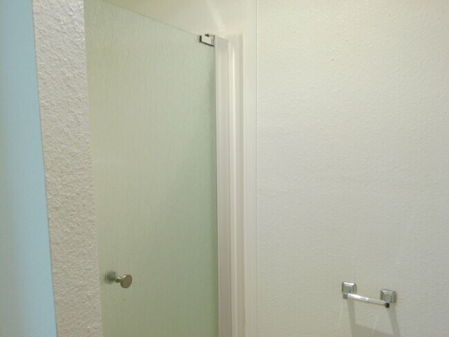 Building Photo - 2701 Nemec Unit 3 - 2/Bed 1/Bath - $1150/month