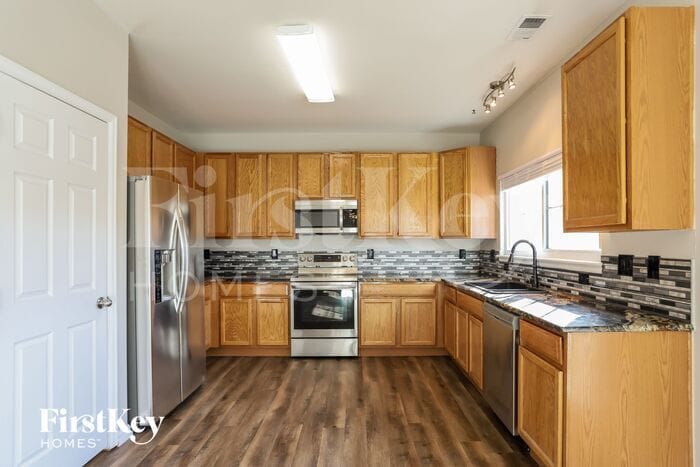 Building Photo - 7498 S Norfolk Way