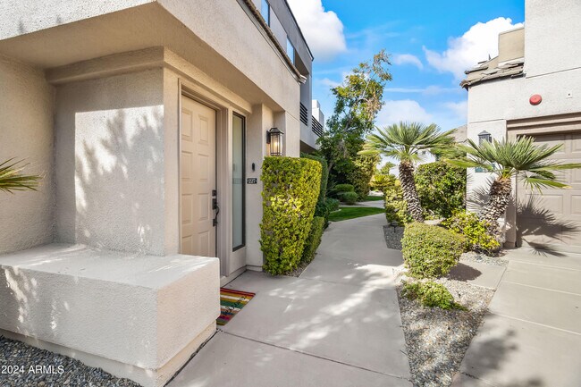 Building Photo - 7400 E Gainey Club Dr