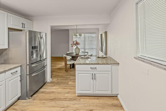 Building Photo - 506 N 44th St