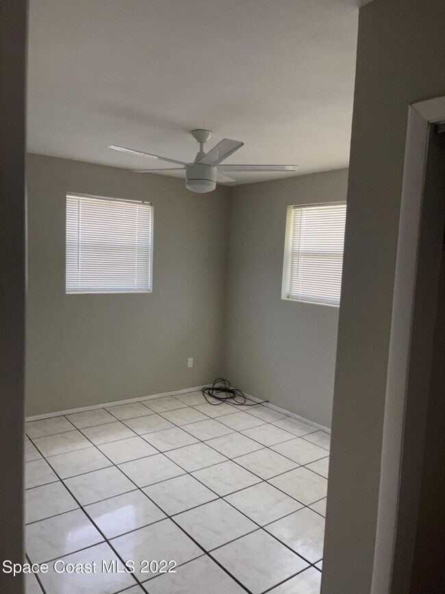 Building Photo - 1210 Princeton Rd