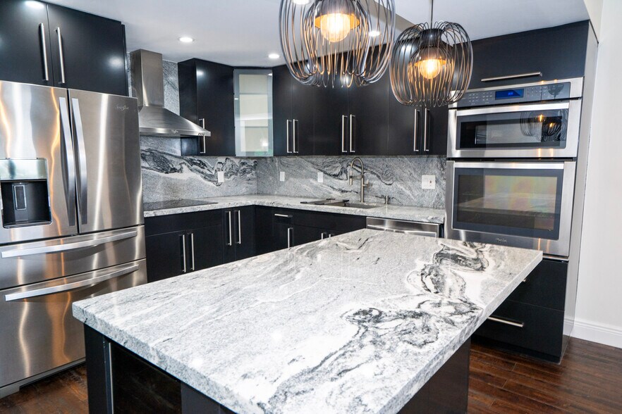 Building Photo - 500 Three Islands Blvd