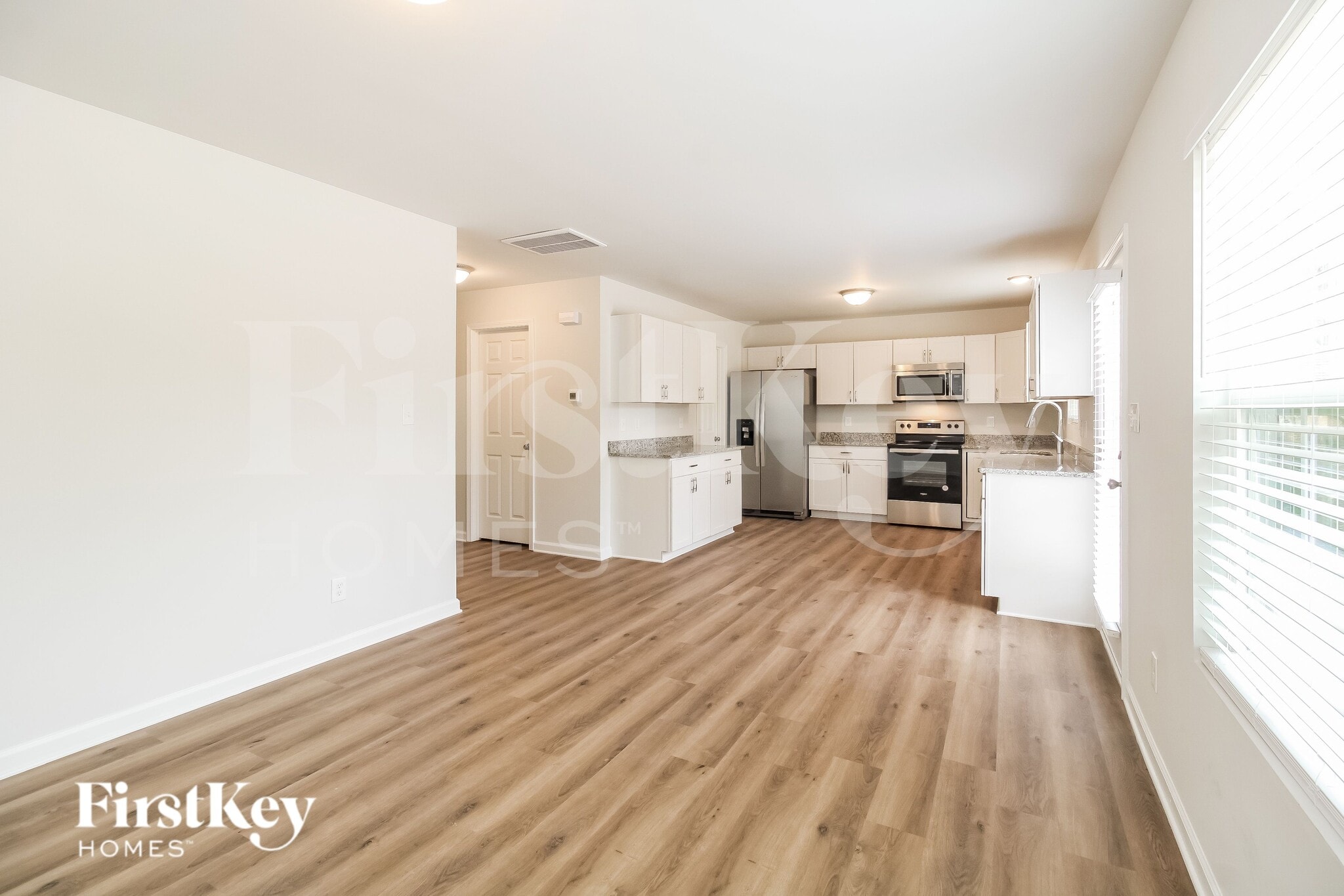 Building Photo - 718 Ferndale Blvd