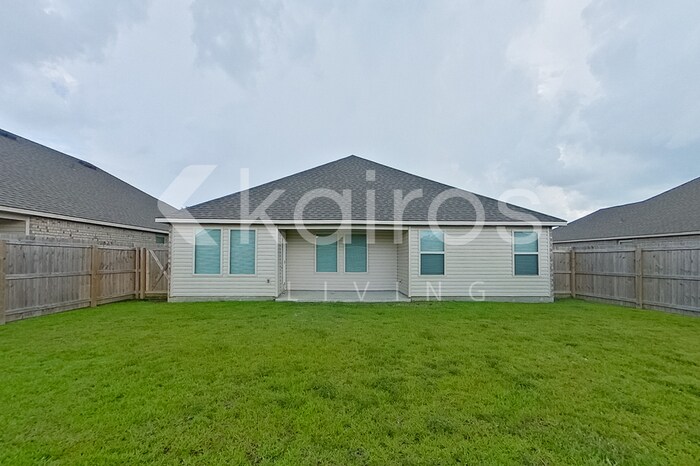 Building Photo - 413 Mango Dr