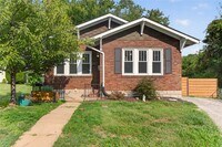 Building Photo - 423 Heman Dr