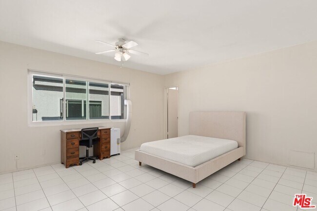 Building Photo - 1528 Berkeley St