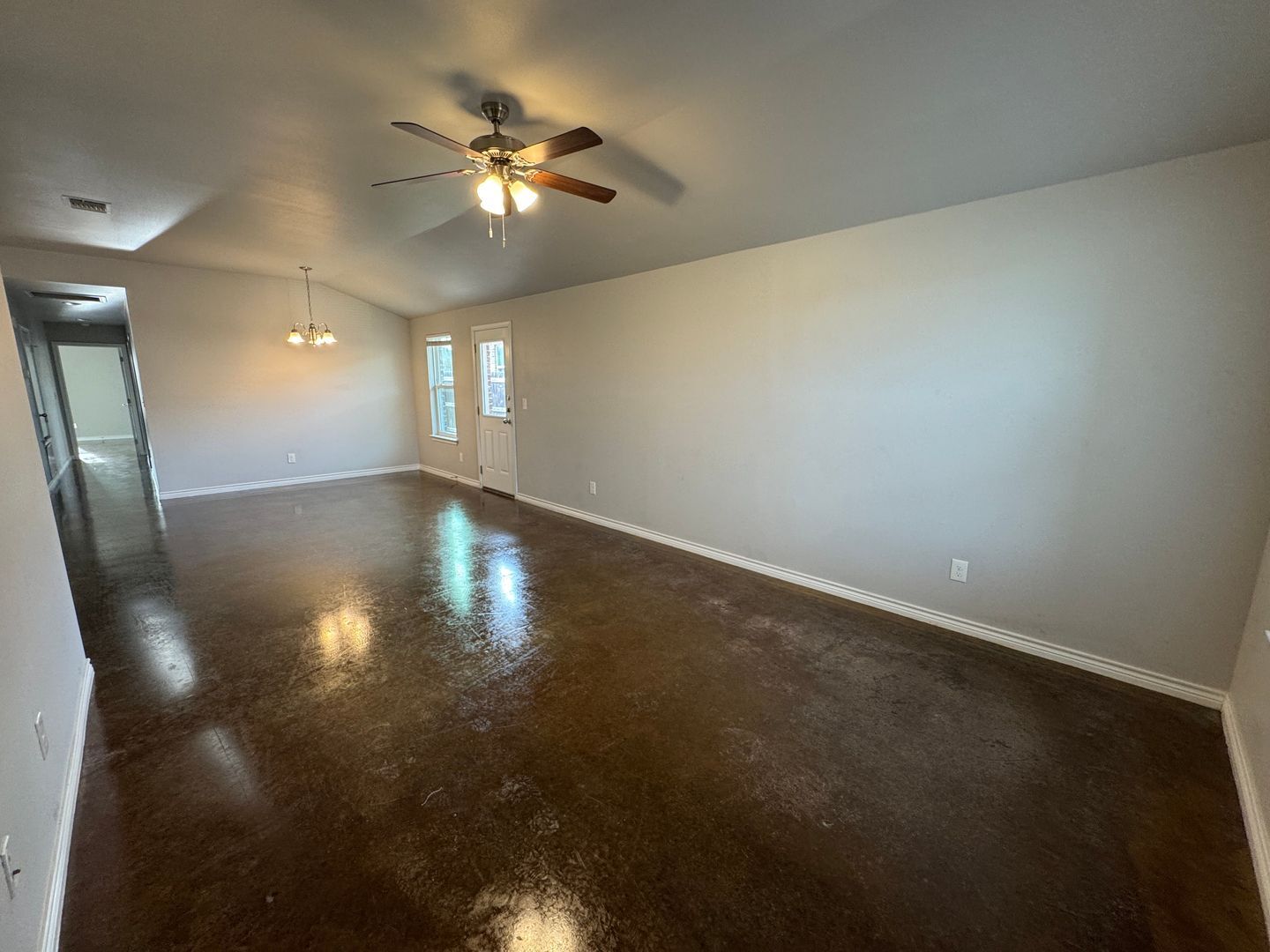 Building Photo - 208 Lowes Blvd