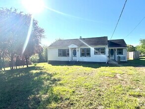 Building Photo - Charming 3-Bed, 2-Bath Home in Westminster...