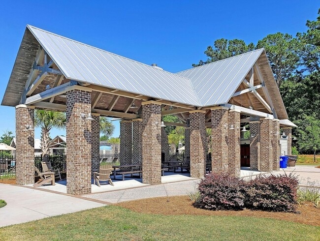 Building Photo - 1575 Watt Pond Rd