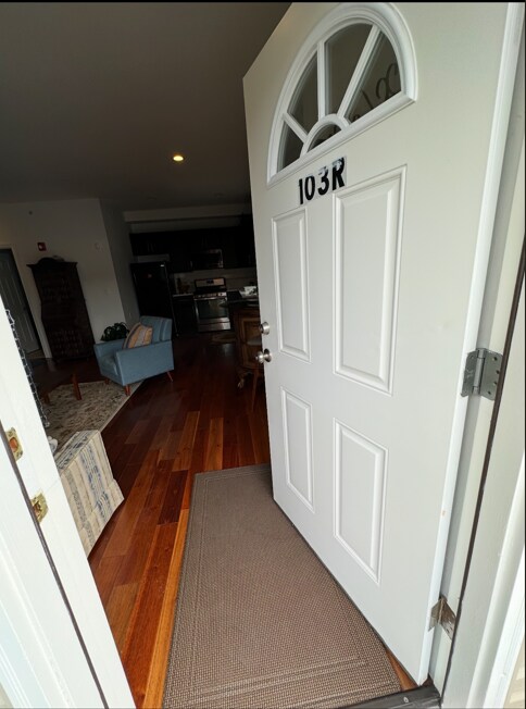 Building Photo - 39 Throop Ave