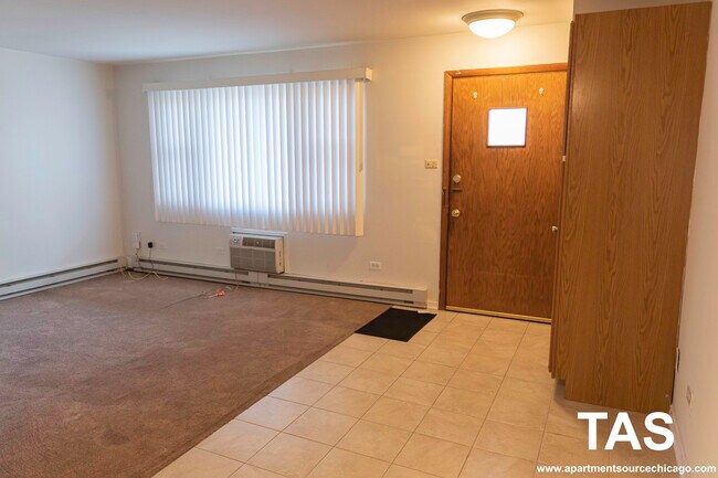 Building Photo - 6250 W 64th Pl