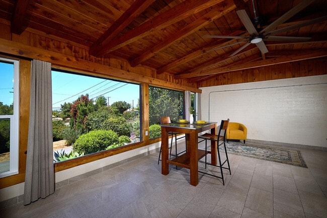 Building Photo - 2136 Foothill Dr