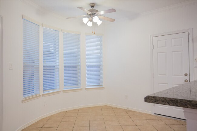Building Photo - 5413 Kiam St