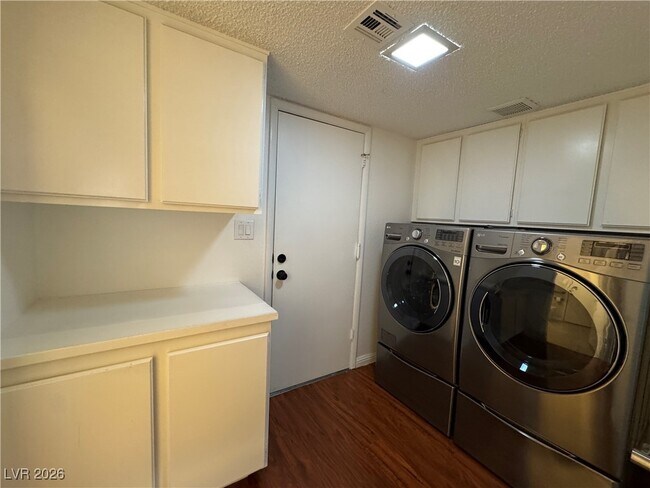 Building Photo - 6328 O'Bannon Dr