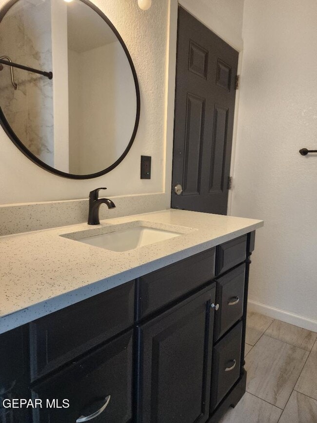 Building Photo - 3317 Wayside St