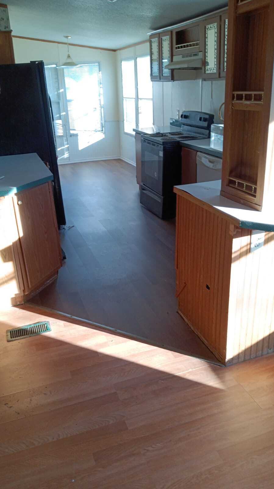 Building Photo - 20331 Mountaindale Dr