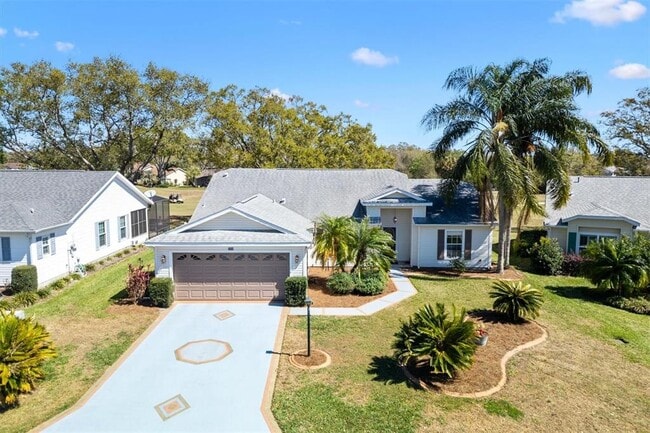 Building Photo - 3909 River Crest Cir