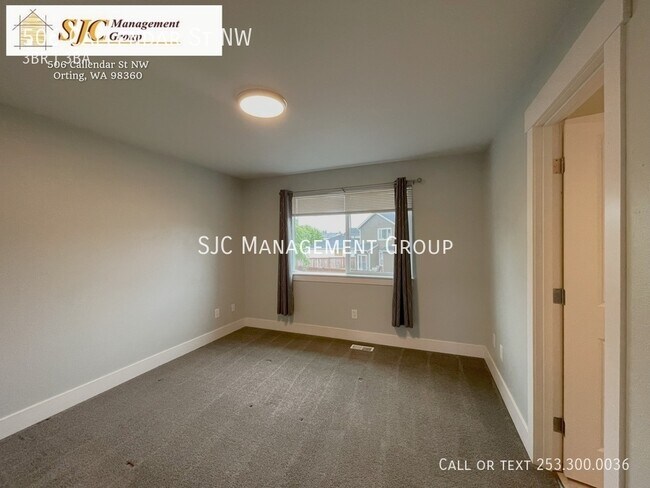 Building Photo - 506 Callendar St NW