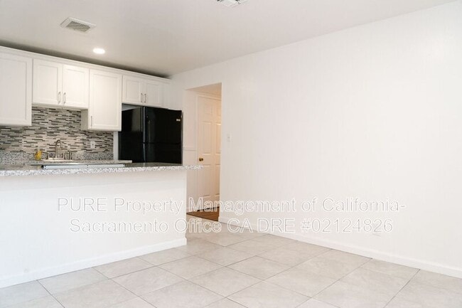 Building Photo - 10095 Nebula Way